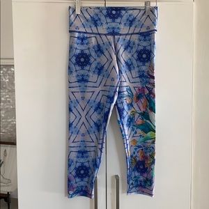 Jiva capri yoga pants S